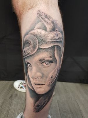 Medusa piece, start of a leg sleeve, created by the talented G#medusa #greek #mythology #legsleeve #stunning