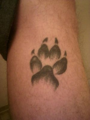 Wolf Paw Print Right outer calf
