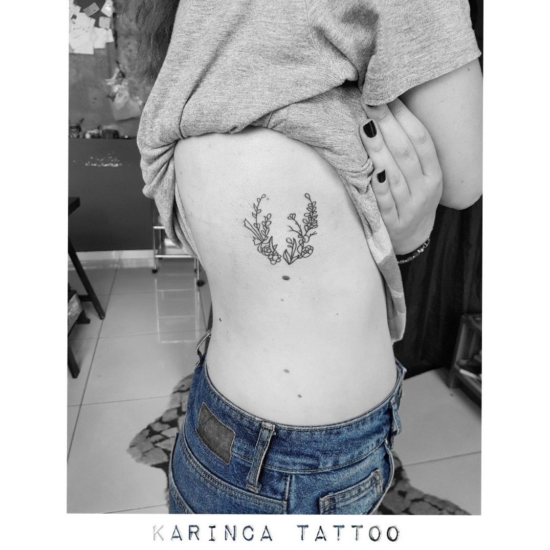Tattoo uploaded by Bahadır Cem Börekcioğlu • 🍃 Instagram: @karincatattoo  #karinca #rib #flower #botanical #tattoo #tattoos #tattoodesign  #tattooartist #tattooer #tattoostudio #tattoolove #tattooart #istanbul  #turkey #dövme #dövmeci #design #girl