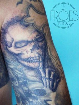 Skull tattoo#caveira #realismo Instagram@froestattoofacebook.com/tattoofroes