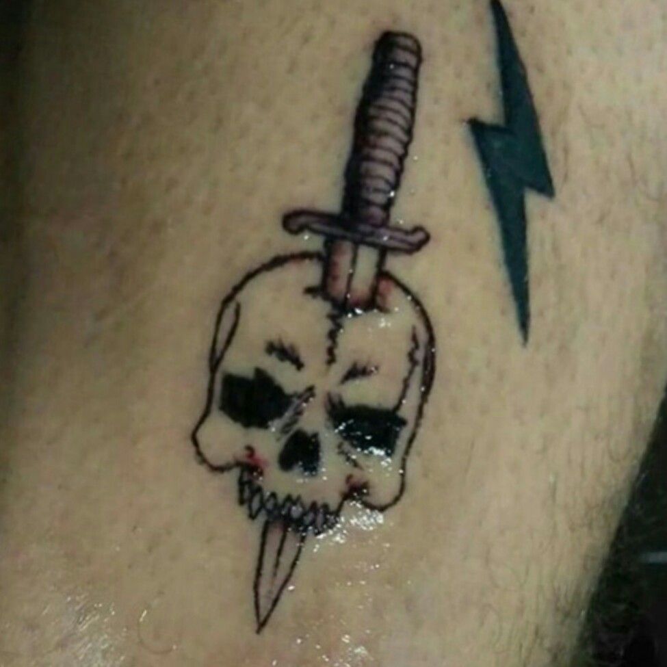 Tattoo uploaded by Shinobi Graphics Tattoos • Skull dagger #skull #dagger  #knife #lightning #LightningBolt • Tattoodo