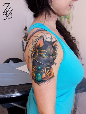 Voilà la version couleur de Bastet (les noirs sont cicatrisés). Merci beaucoup pour ce projet !#goddess #goddesses #goddesslife #bastet #egyptiancat #bastetcats #bastetattoo #cat #catsofinstagram #cats #cattattoos #catportrait #colortattoo #tattoodrawings #tattoo #tattooartist #tattooart #zeldabjj #zeldablackjeanjacques #inked #inkedupgirls #tattoolovers #tattoolife #inkmagazine #newtattoo  #neotradeu #neotrad #neotraditionaltattoo #neotradtattoo