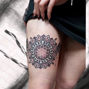 INSTAGRAM ➡️ The_sym_tattoo 🏴#thesymtattoo #dotwork #dotworktattoo #mandala #mandalatattoo #tattooitalia