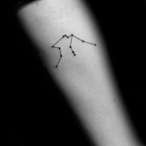 Aquarius tattoo stars