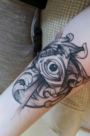 All seeing eye with st. Peters cross below the eye#neotraditional 