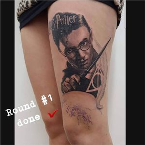 Had fun with this one ! It started out as just the symbol ... then this potter fan wanted to go big or go home ! #whiteflame #karlstevens #tattoo #skin #art #ink #blackandgreyshade #portrait #harrypotter 