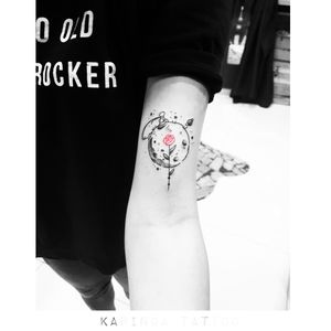 Little Prince ☄Instagram: @karincatattoo #lepetit #prince #littleprincetattoo #littleprince #LePetitPrince #tattoo #tattoos #tattoodesign #tattooartist #tattooer #tattoostudio #tattoolove #tattooart #istanbul #turkey #dövme #dövmeci #design #girl #woman #tattedup #inked #ink #tattooed #small #minimal #little #tiny 