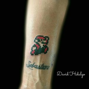 Pieza realizada en estilo pixel , en @mundo_tattoo_ puedes seguirme en Instagram @david_ink_lb#tattooart #mariobros #pixels #