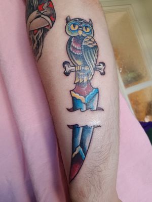Old school dagger with owl 