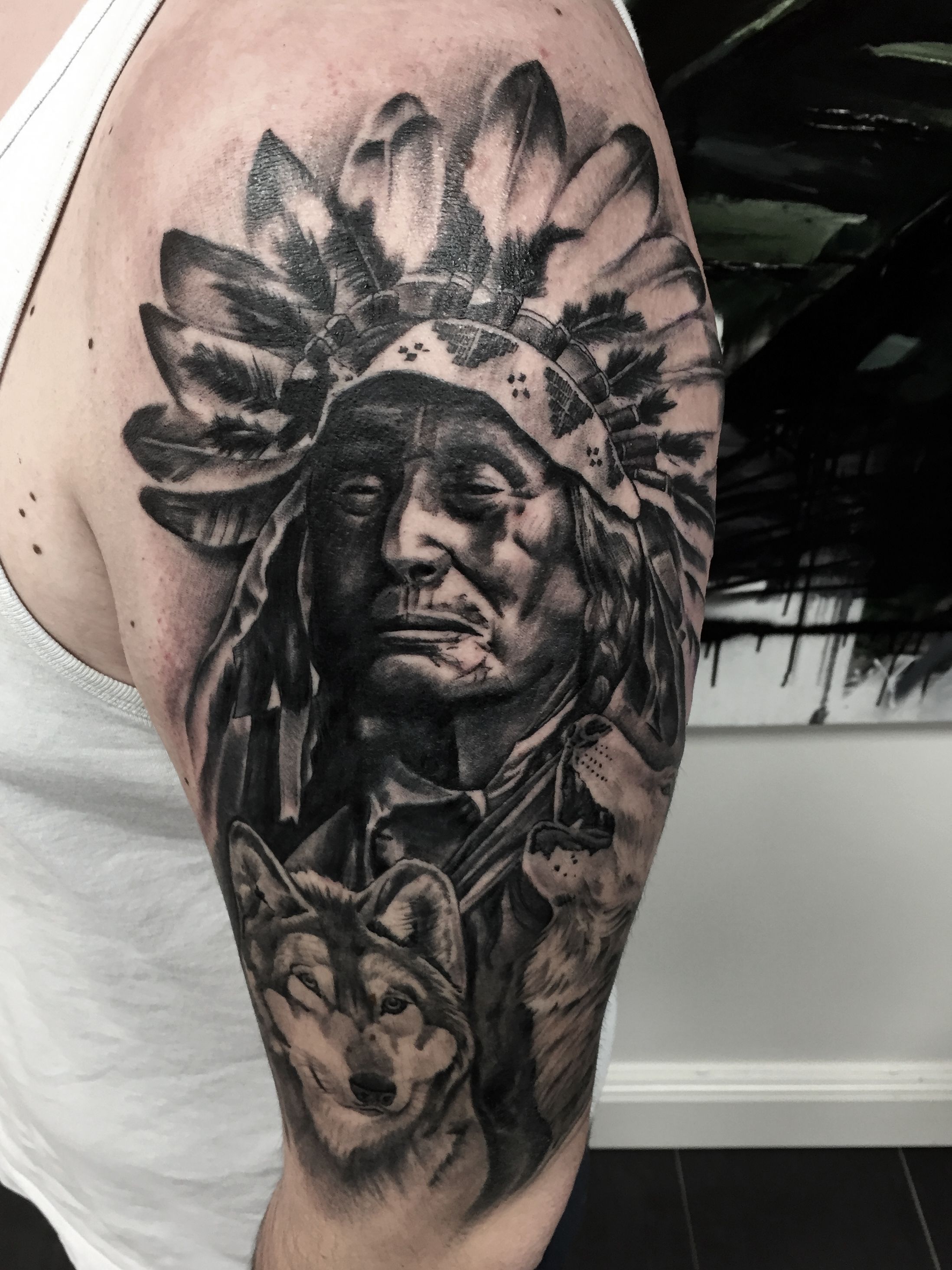 Tattoo uploaded by Studio Blanco Tattoo • #studioblancotattoo  #ludviglewinsky #blackandgreytattoo #realistictattoo #tattoo #inksav  #bnginksociety • Tattoodo