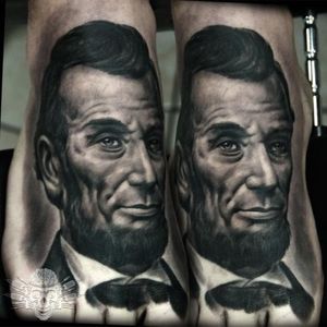 #portrait #blackandgrey #Lincoln #JavierAnutez