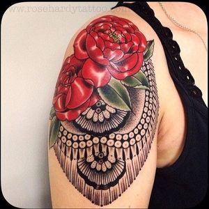#Twisted with #roses for a #feminine tattoo, by #RoseHardy.
