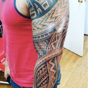 Polynesian Tribal! Done by uptowntatking at our Washington Heights Studio. #inkflow #heightstattoo #polynesian #tribal #tribaltattoo #sleeve