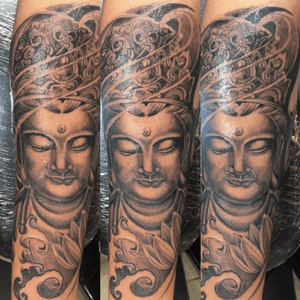 Buddha by Mariano Gonzales #art #buddha #buddhatattoo #nyc #brooklyn #tattoostudio #tattooartist #blackandgreytattoo