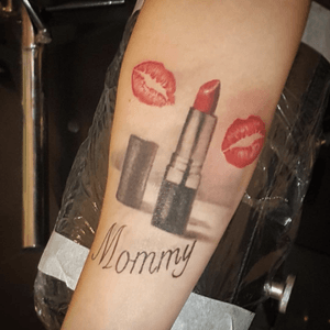 A healed shot of the lipstick with a new addition of lips done by Ink Couture artist DREW. #lipstick #girly #inkcouturenyc #nyc #kiss 