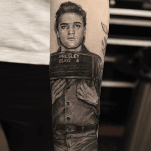 Young Elvis by thegreatbellalugosi (A bit of distortion due to the angle and thinness of client's arm) Big thanks to bishoprotary #bishoprotary #realistictattoo #elvispresley #hyperrealism #blackandgreytattoo #brooklynmadetattoo #brooklyntattoo #nyctattoo #portraittattoo