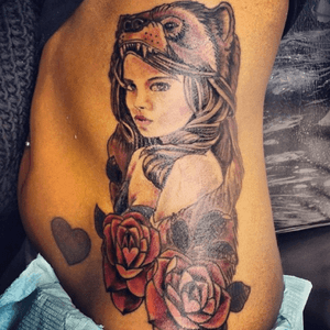 Beautiful work at #chameleontatz #lady #wolf #roses 