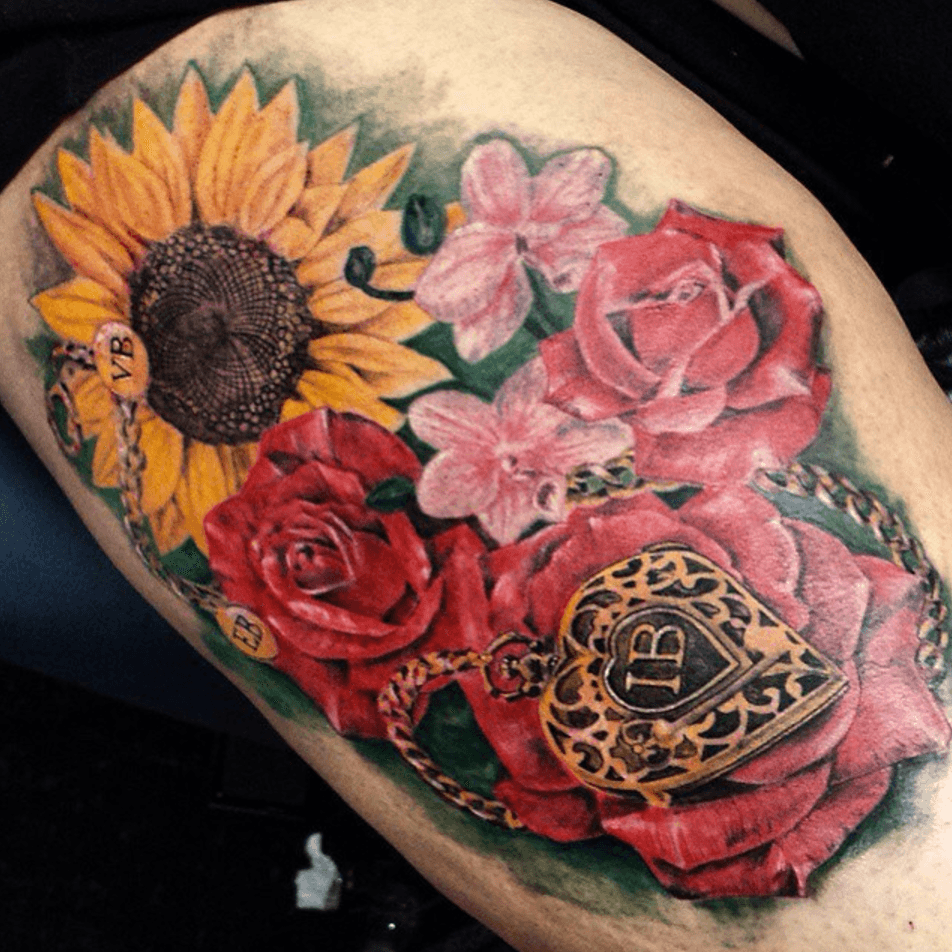 55 Latest Realistic Sunflower Tattoos