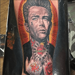Check out this piece by award winning Wyld Chyld Tattoo artist Dee Whitcomb using #starbrite colors. #wyldchyldtattoo #colortattoo #jamesdean #longislandtattoo #longisland #starbriteproteam