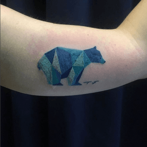 Tattoo done by Linda!!! #bear #geometric #triangle #blue 