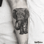 Leds Tattoo - Pure Art. Artista: Silvio Alves Tattoo #ledstattoo #elefante #tattooelefante #tatuagemelefante #elephant #elephanttattoo #blackwork #blackworkers #fineline #finelinetattoo #legtattoo #tattooperna #tatuagemperna #brasil #saopaulo