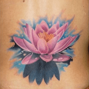 Lotus tattooed by marclanetattoo #bluete #blume #flower #lotus #blossom #realistic #marclane #allstyle #allstyletattooberlin #AllStyleTattoo #berlin #tattoo #ink