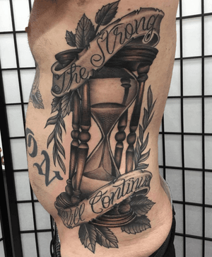 Finished this hourglass today. Most of it is healed. #regenerationtattoo #allston #allstontattoo #boston #bostontattoo #ratcity #raticitysfinest #cambridge #cambridgetattoo