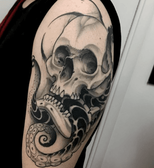 #tattoo #tattoos #neotradsub #neotradeu #neotraditional #thenewtraditionalistseurope #tattooed #blackandgrey #skinart #skinartmag #tattooistartmag #tattooworkers #d_world_of_ink #ink #inked #skull #darkartists #tttism #tattoopins #sketch #octopus #newtraditional #tattoolife #tttpublishing #TAOT #inked_fx #tattoorevuemag #tattrx