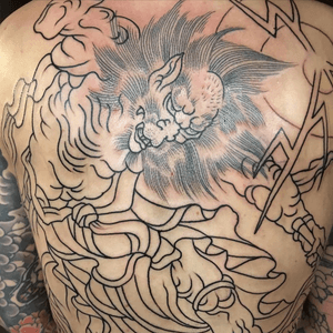 Good start on this Raijin & dragon back piece last night on my friend David Ryf who flew all the way out from Switzerland. 
