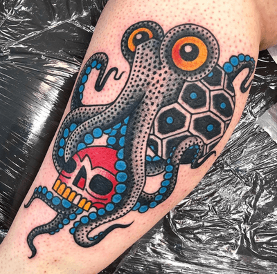 Octopus @Seven_Doors_Tattoo always so inspiring to work in London!!!! #sevendoorstattoo Freehand tattoo... #londontattoo #bricklane #octopustattoo #octopus