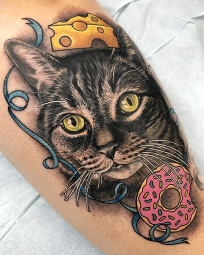 Some details from my cattoo a couple days ago at @Grit_N_Glory! Apparently this super cute Kitty was always trying to eat her owners cheese and sweets!! 🙀😹😻 #cattoo #cattattoo #gritnglory