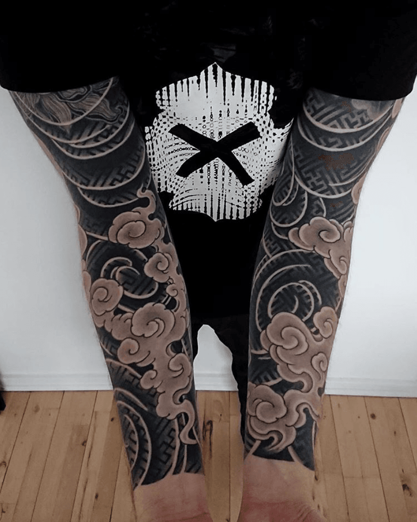 Amazing Japanese-inspired black work leg sleeve tattoos by @gakkinx. These  are truly one of a kind! #japanesetattoo #legtattoo #japanese