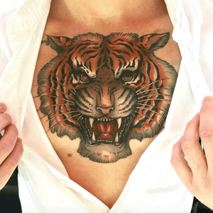 Tiger tattoo by Federico Ferroni #tiger #thesolidink #solidink #london #chesttattoo 