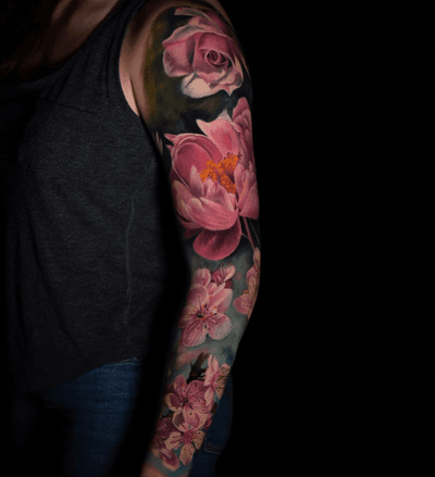 By Vero Imbo #color #realism #roses #flower 