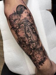 Geisha with Peonies