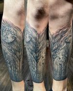 This has been a fun project! Re-work Tattoo… from trees’ silhouette tattoo to a full moon forest landscape Thanks to @kenneth_scheel for your trust! 🤘🏻 Part fresh - Part Healed #tattoo #art #reworktattoo #foresttattoo #fullmoon #blackandgreytattoo #blacktattoo #drawing #btattooing #ornamentaltattoo #tattoolife #darkart #surreal_tattoo_dark #darkartcollective #dark_art_culture #artesobscurae #blackmetal #tätowierung #kwadron #berlin #berlintattooartist #tattooberlin #italiantattooartist #tattoodo #apocalypsetattoo #saraiusotattoo