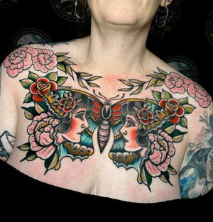 Floral tattoo style