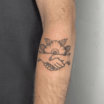 Monochromatic Tudor Rose and Handshake