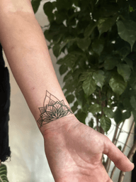 Wrist Mandala Lotus