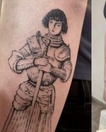 Giovanna d’Arco 1412 - 1431 🗡️🙏🏻🔥 📍 @blue_tony_toy Leggenda vuole che il cuore di Giovanna non fosse arso nel rogo, quindi raccolto e gettato in seguito nella Senna. #giovannadarcotattoo #etchingtattoo #engravetattoo