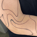 Intertwined Abstract Arm Lines