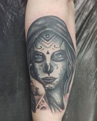 💉💉Von Ruma gestochen💉💉 🍀Wir haben noch Frei Termine 🍀 Unsere Tattoo Studio befindet sich In die Bahnhofstr 28 in Lorsch ______________________________________ #cheyennetattooequipment #killerinktattoo #worldfamous #fkirons #germany #naxosinktattoo #tattooartist #inkmag #inkmagazine #lorsch #germany🇩🇪