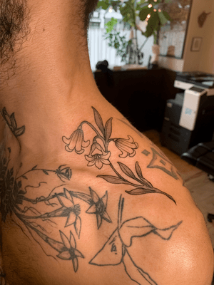 Floral tattoo style