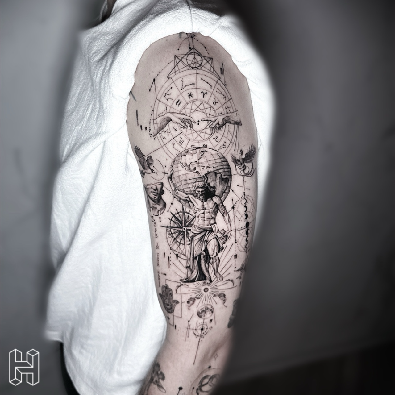 アート・デザイン・音楽 THE WORLD ATLAS OF TATTOO The World Atlas of Tattoo: Friedman, Anna Felicity, Elkins