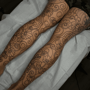 Floral tattoo style