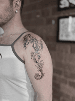 Baroque Scroll Shoulder