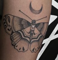 A borboleta é considerada o símbolo da transformação. Entre outros, simboliza felicidade, beleza, inconstância, efemeridade da natureza e da renovação. E qual vai ser sua próxima tattoo? Com ou sem significado?Para orçamentos só chamar no WhatsApp 47989159469 ou via DM.#balneáriocamboriu #balneariocamboriú #balneariocamboriu #balneáriocamboriú #BALNEARIOCAMBORIU#BALNEARIOCAMBORIUSC#balneariocamboriusc#balneariocamburiu#balneariocamboriubeach#santacatarina #BC #bc #santacatarina #camboriu #camboriú #itapema #itajaí #itajai #kallon #kallontattoo #tattoo #tatuagem #tattoos #kallontattoostudio #bctattoos #tattoosbc #butterfly #butterflytattoo #borboleta #borboletatattoo