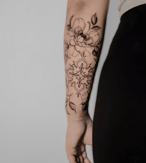 Ornamental tattoo style