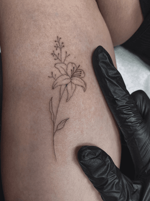 Floral tattoo style