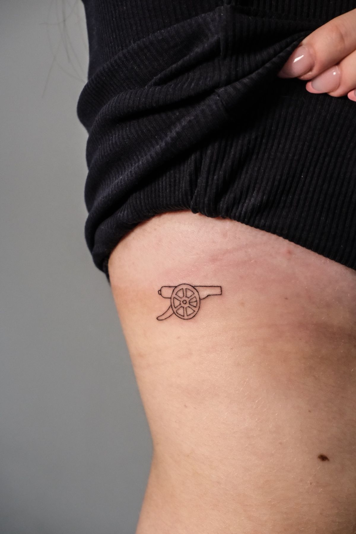 delicate hip tattoo